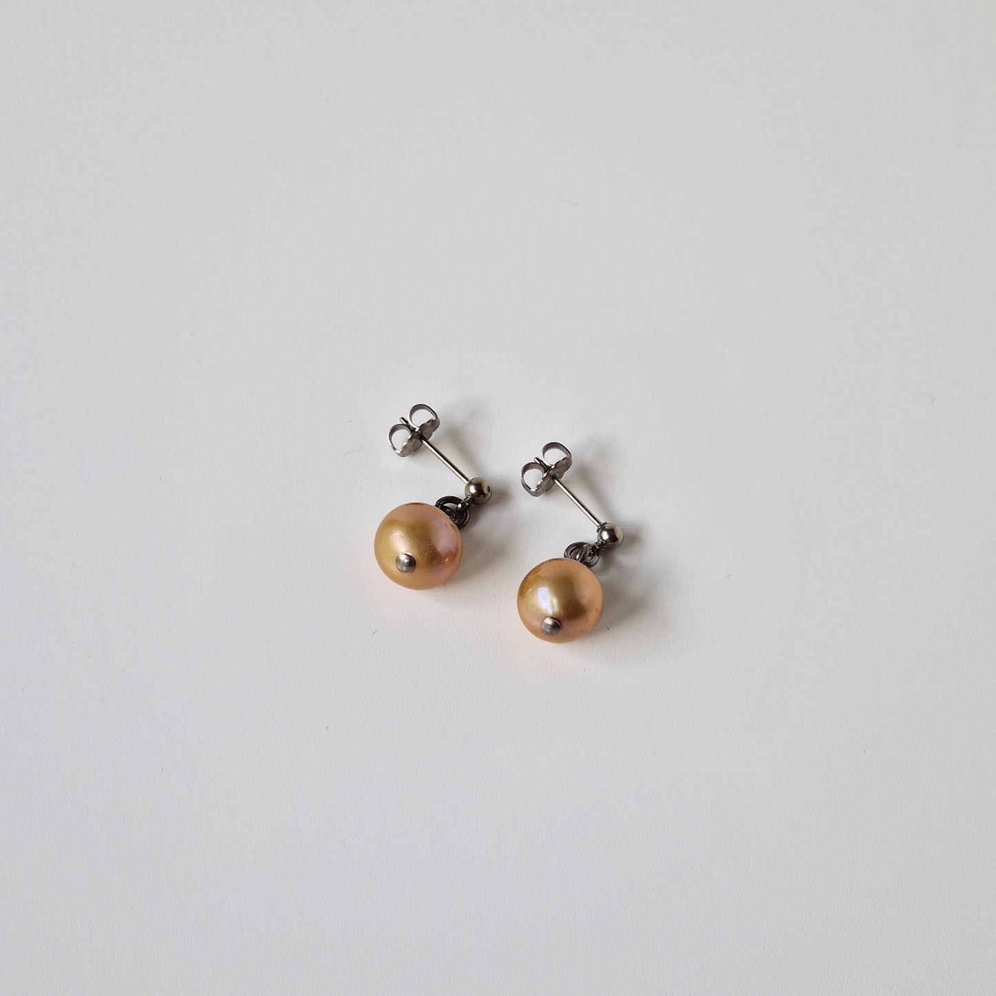 Titanium Post Earrings with Chamapgne Pearl Dangle