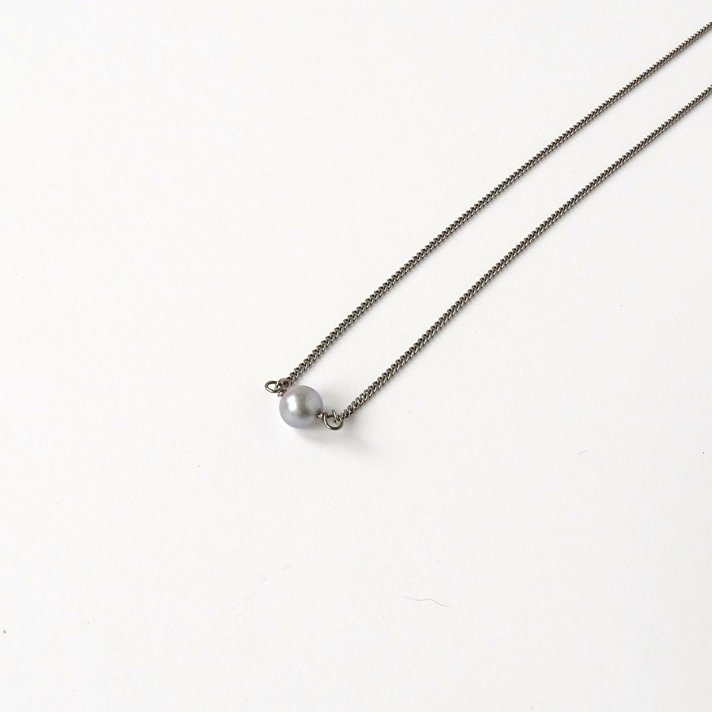 Single Gray Pearl Titanium Necklace, Freshwater Pearl Niobium Bridal Necklace, Hypoallergenic Nickel Free for Sensitive Skin