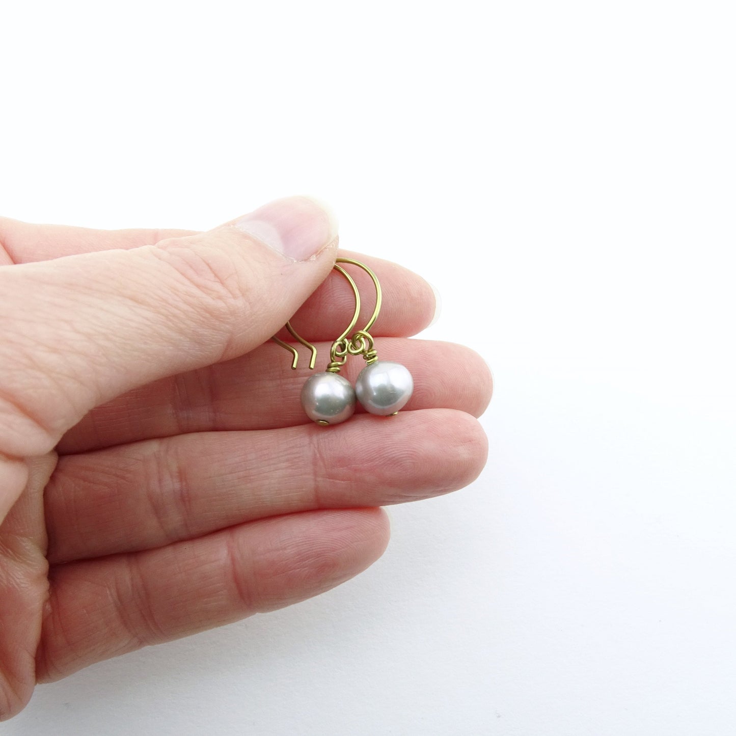 Gray Pearl Earrings, Yellow Gold Niobium Nickel Free Earrings, Freshwater Pearls Hypoallergenic Earrings for Sensitive Ears, Non Allergenic