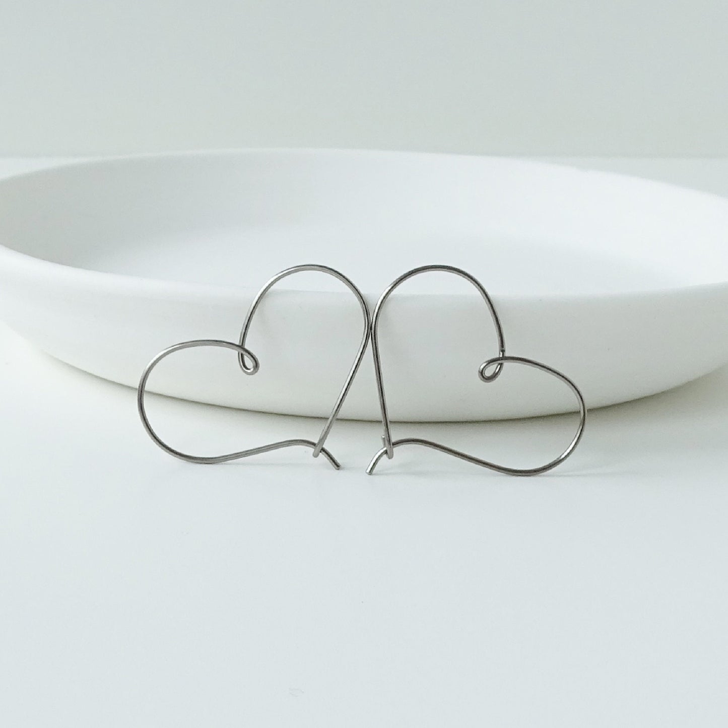 Small Heart Hoops Niobium Hoop Earrings, Silver Gray Niobium Heart Hoop Earrings, Nickel Free Hypoallergenic Earrings for Sensitive Ears