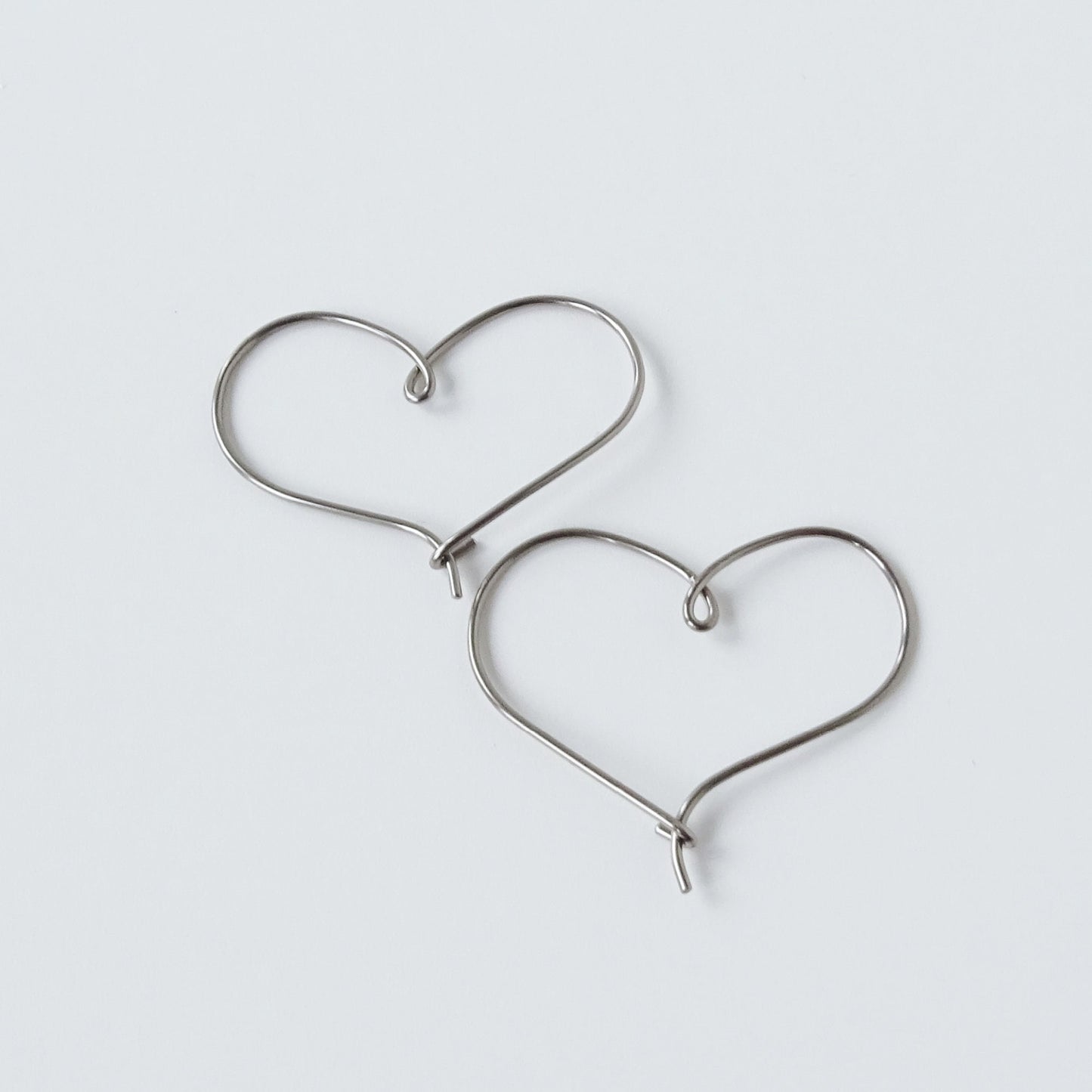 Small Heart Hoops Niobium Hoop Earrings, Silver Gray Niobium Heart Hoop Earrings, Nickel Free Hypoallergenic Earrings for Sensitive Ears