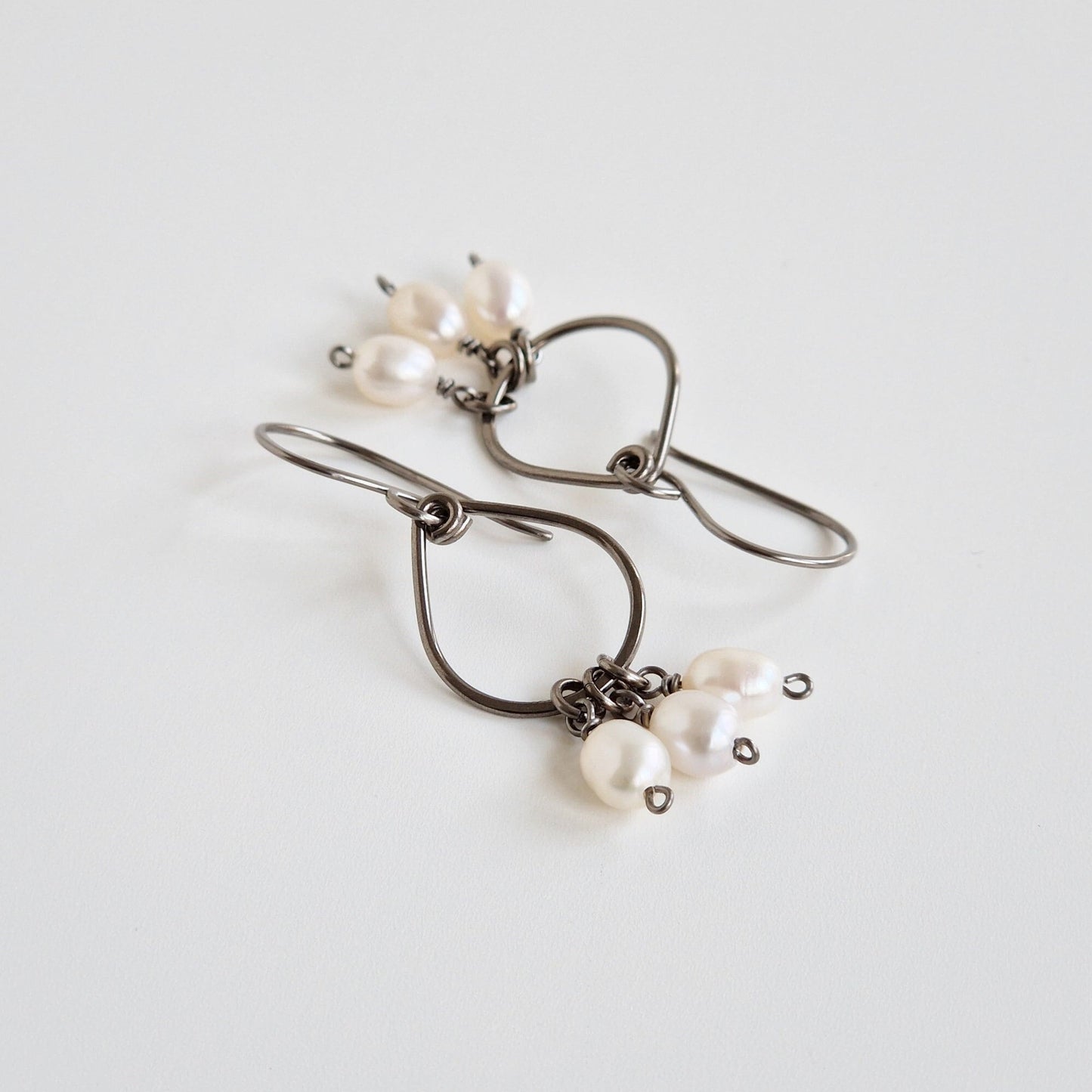 Hypoallergenic Teardrop Earrings with White Pearls