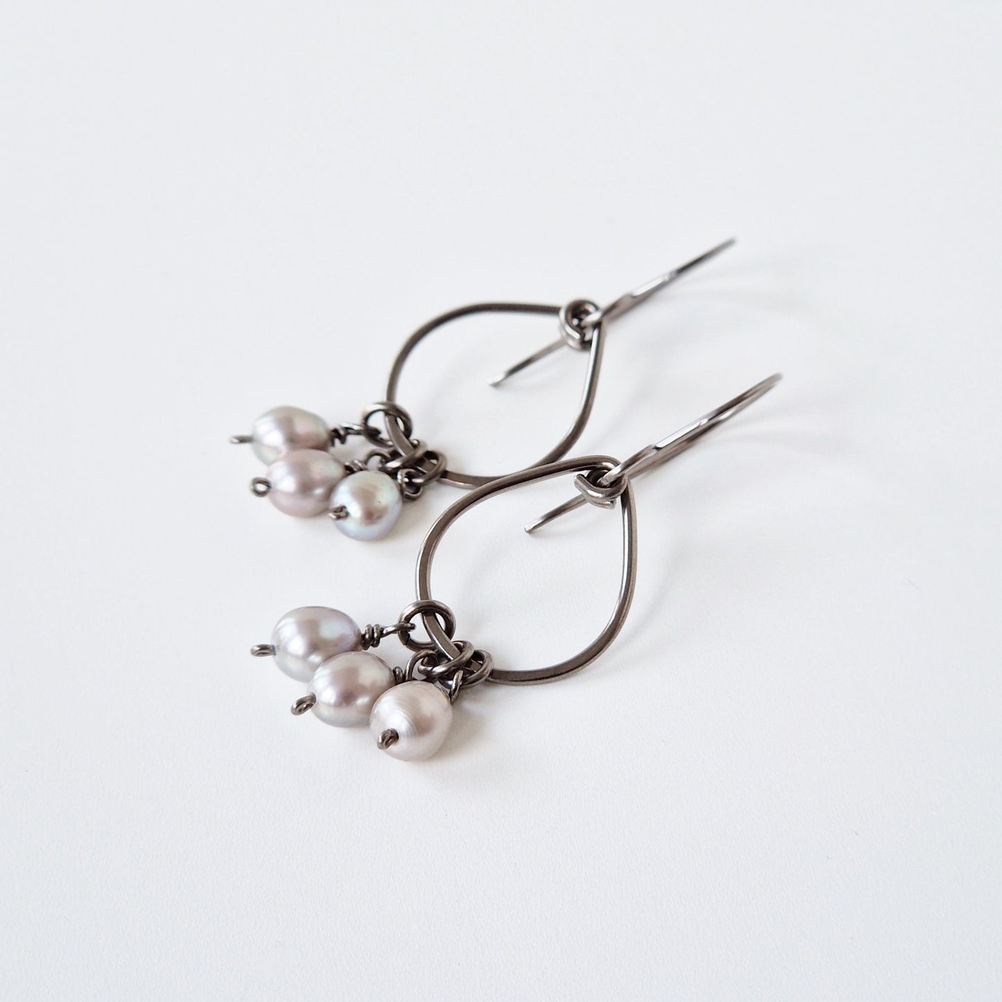 Hypoallergenic Teardrop Earrings with Gray Pearls
