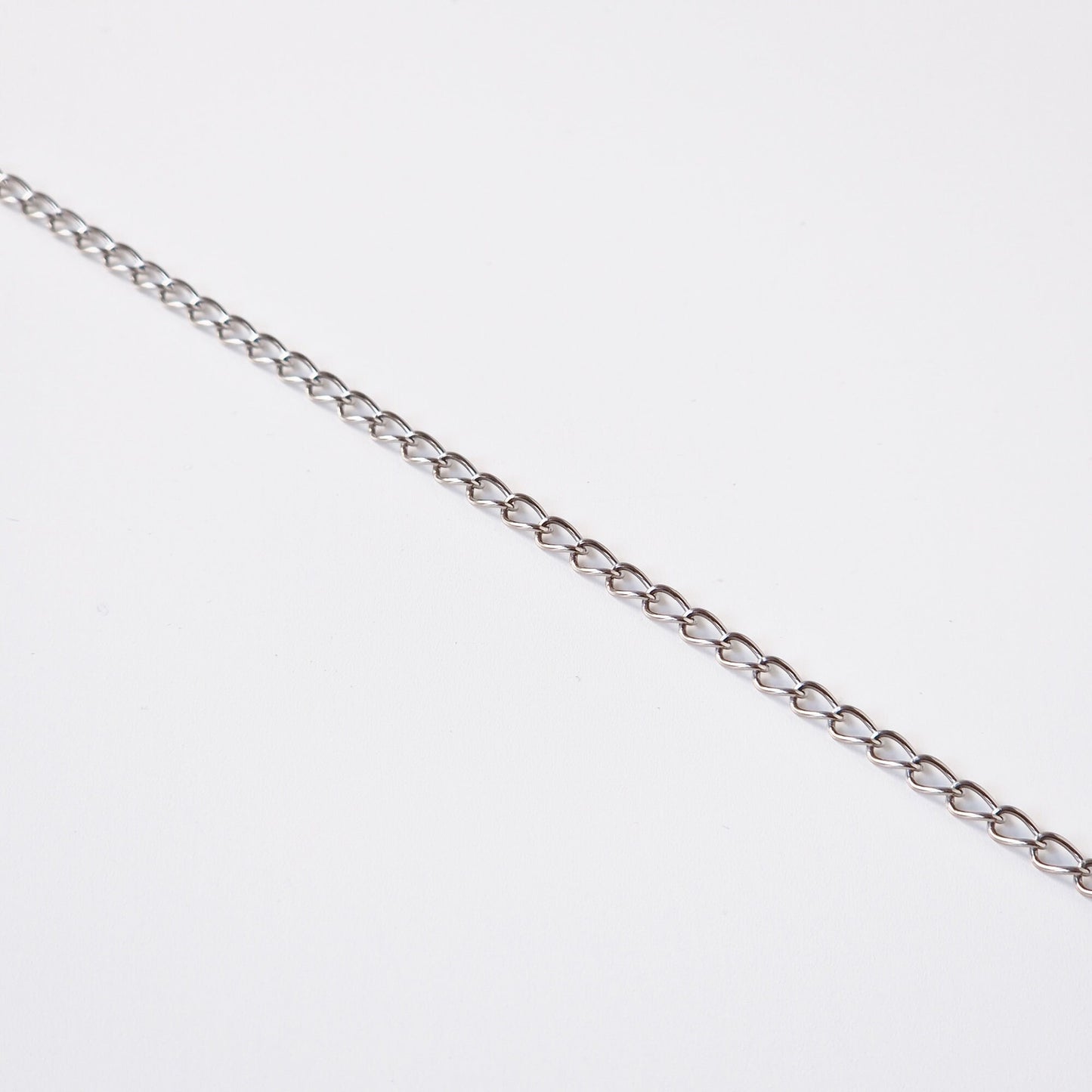 Fine Curb Chain Titanium Bracelet