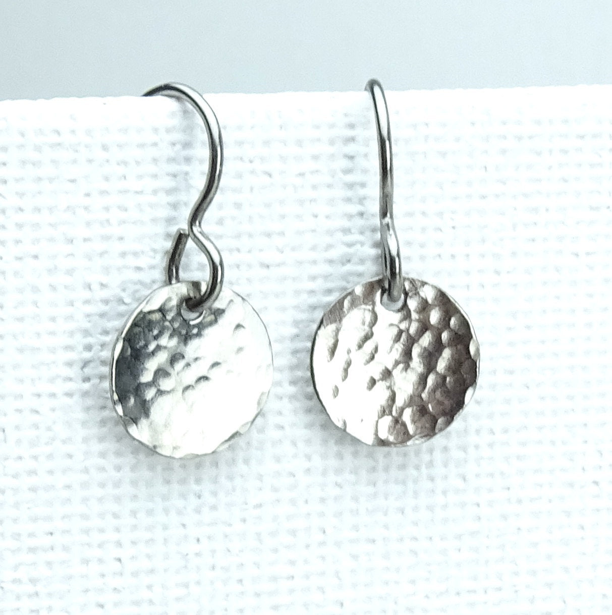 Titanium Earrings Tiny Disc, Hammered Hypoallergenic Silver Colored Niobium Circle Earrings, Titanium Round Disk Earrings, Nickel Free Discs