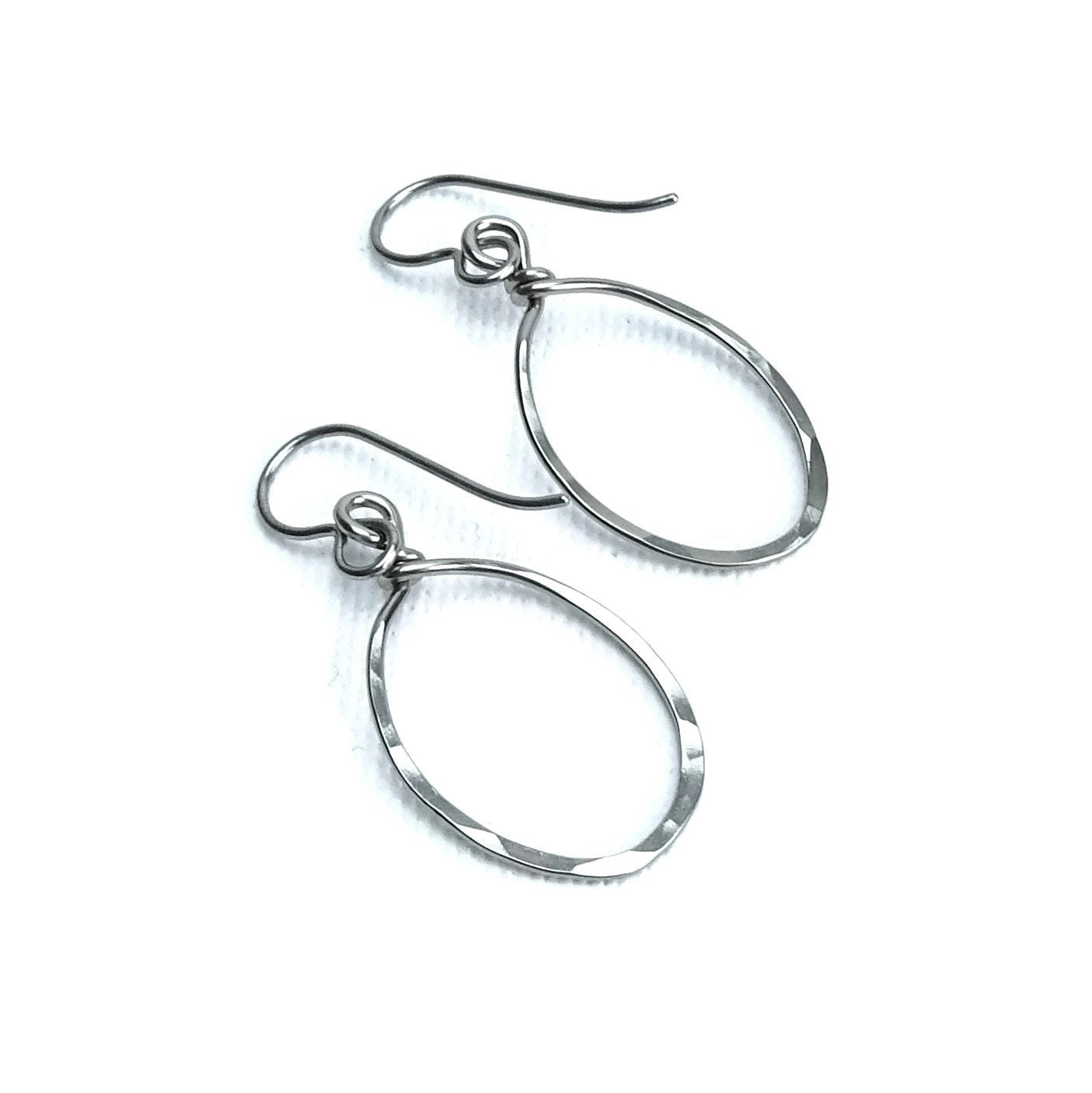 Niobium Earrings Oval Hoops, Hypoallergenic Titanium Earrings for Sensitive Ears, Hammered Silver Niobium Simple Modern Everyday Earrings