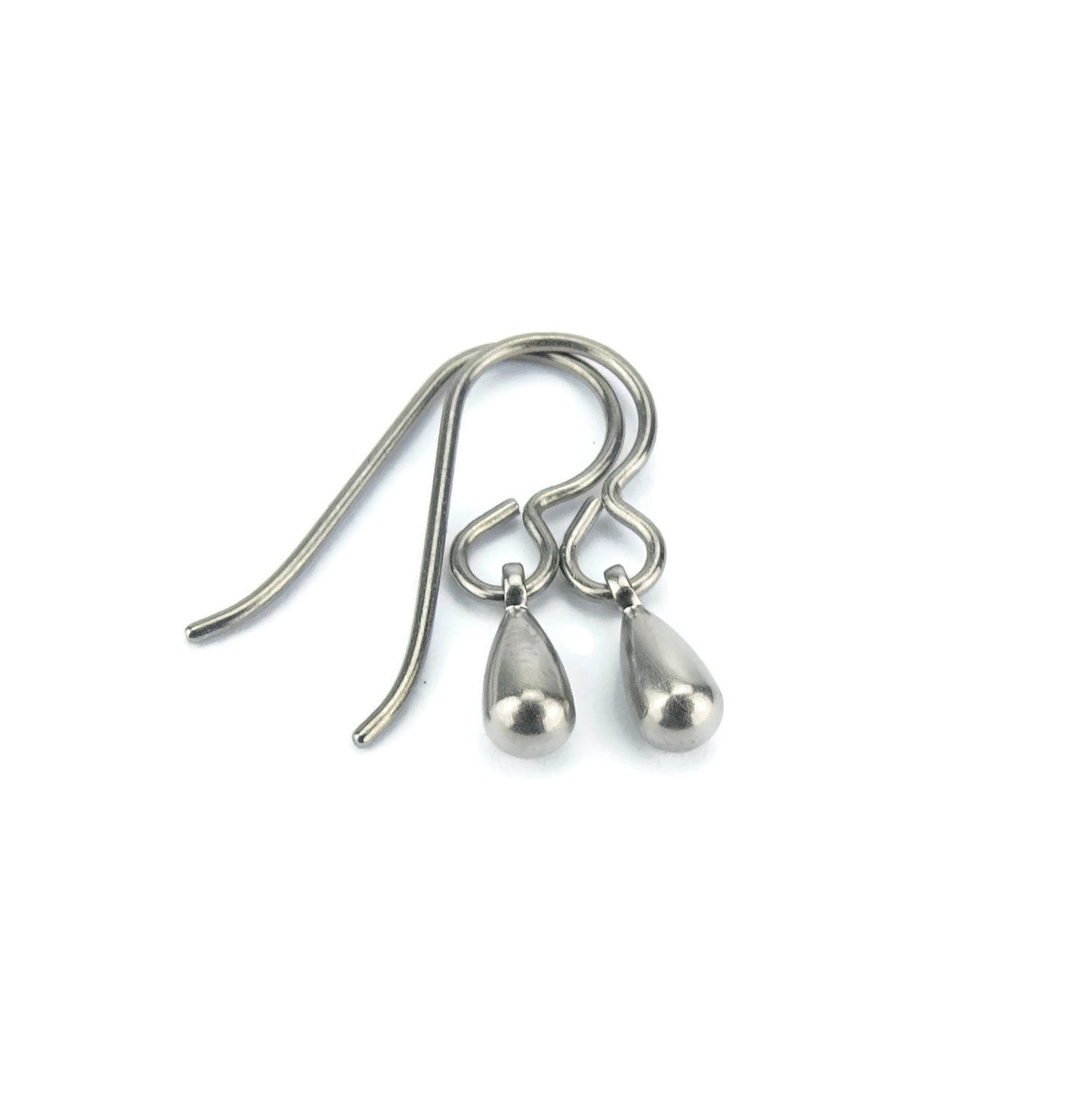 Tiny Teardrop Titanium Earrings, Titanium Raindrop, Dainty Dangle Drop, Niobium Earrings for Sensitive Ears, Hypoallergenic Nickel Free