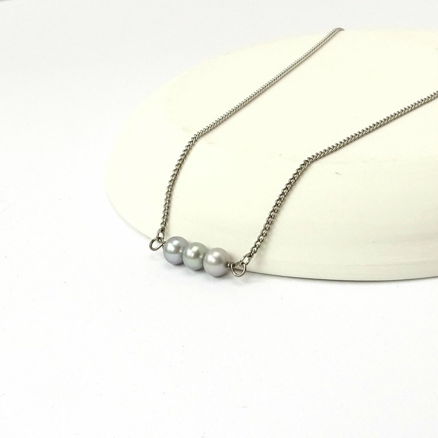 Triple Gray Pearl Titanium Necklace, Grey Freshwater Pearls Niobium Bridal Necklace, Hypoallergenic Nickel Free for Sensitive Skin