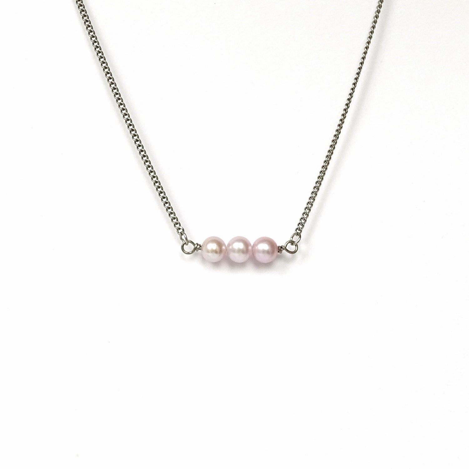 Triple Pink Pearl Titanium Necklace, Lavender Mauve Freshwater Pearl Niobium Necklace, Hypoallergenic Nickel Free Sensitive Skin Jewelry