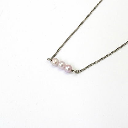 Triple Pink Pearl Titanium Necklace, Lavender Mauve Freshwater Pearl Niobium Necklace, Hypoallergenic Nickel Free Sensitive Skin Jewelry