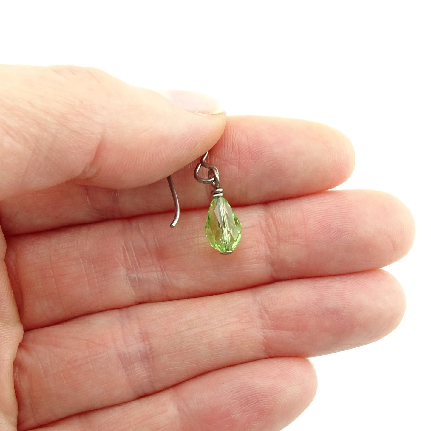 Peridot Green Drop Niobium Earring, Swarovski Crystal Teardrop Earrings for Sensitive Ears, Hypoallergenic Nickel Free Titanium Earrings