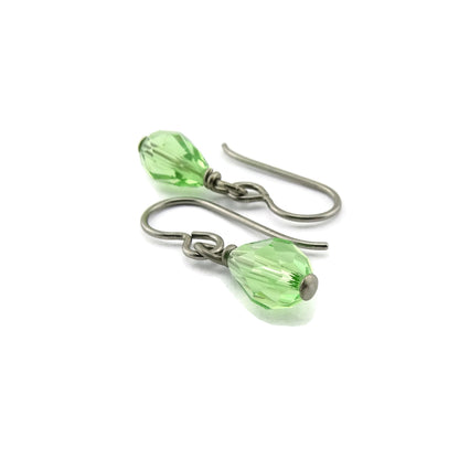 Peridot Green Drop Niobium Earring, Swarovski Crystal Teardrop Earrings for Sensitive Ears, Hypoallergenic Nickel Free Titanium Earrings