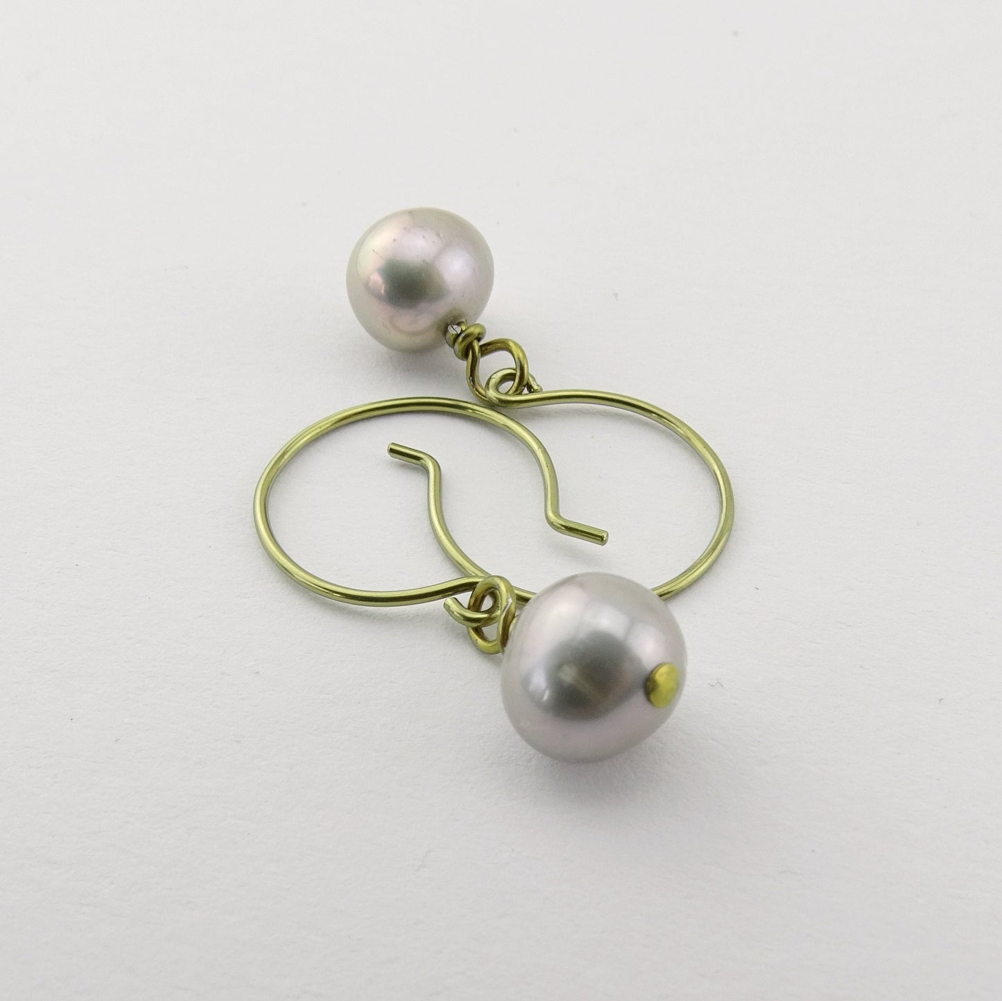 Gray Pearl Earrings, Yellow Gold Niobium Nickel Free Earrings, Freshwater Pearls Hypoallergenic Earrings for Sensitive Ears, Non Allergenic