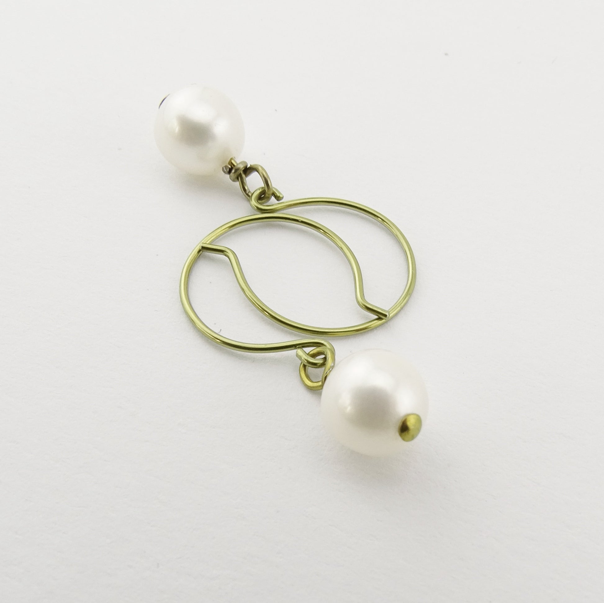 White Genuine Pearl Niobium Earrings, Yellow Gold Niobium Nickel Free Earrings for Sensitive Ears, Freshwater Pearls Hypoallergenic Earrings