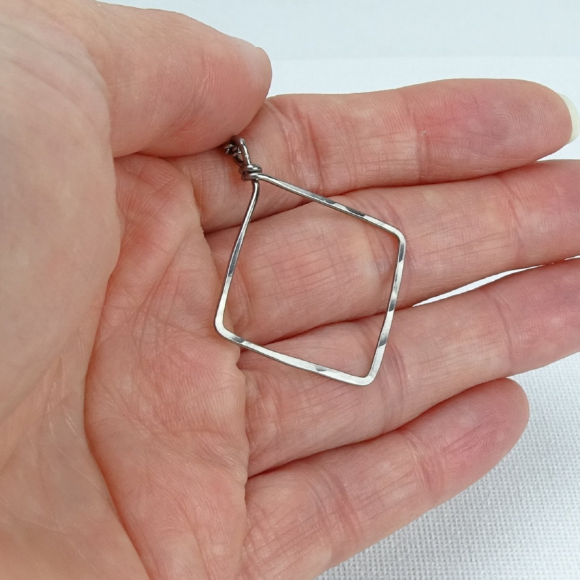 Diamond Square Hoop Titanium Necklace, Hammered Geometric Niobium Pendant, Hypoallergenic Nickel Free Necklace for Sensitive Skin