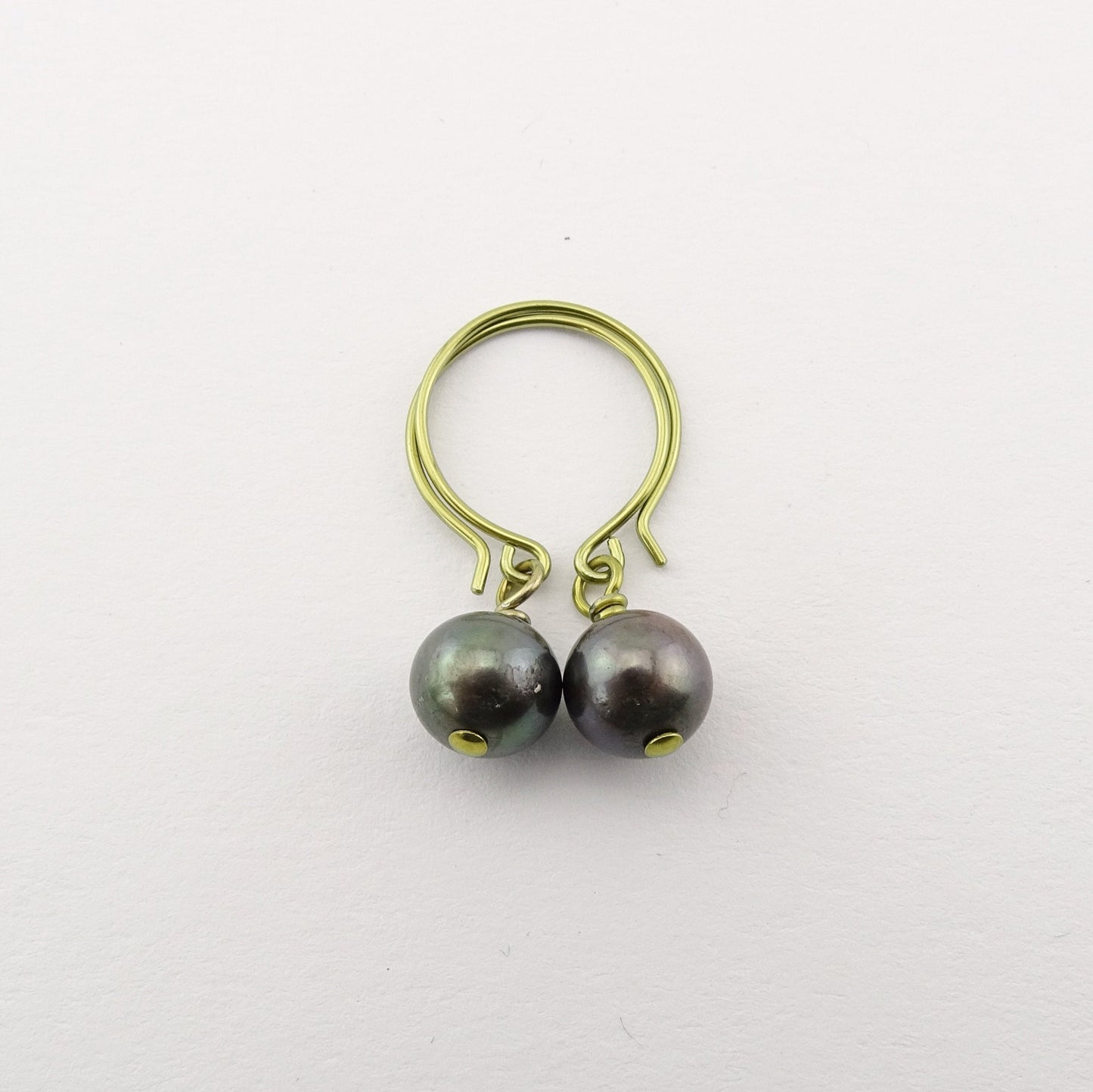 Black Pearl Earrings, Yellow Gold Niobium Nickel Free Earrings, Freshwater Pearls Hypoallergenic Earrings for Sensitive Ears, Non Allergenic