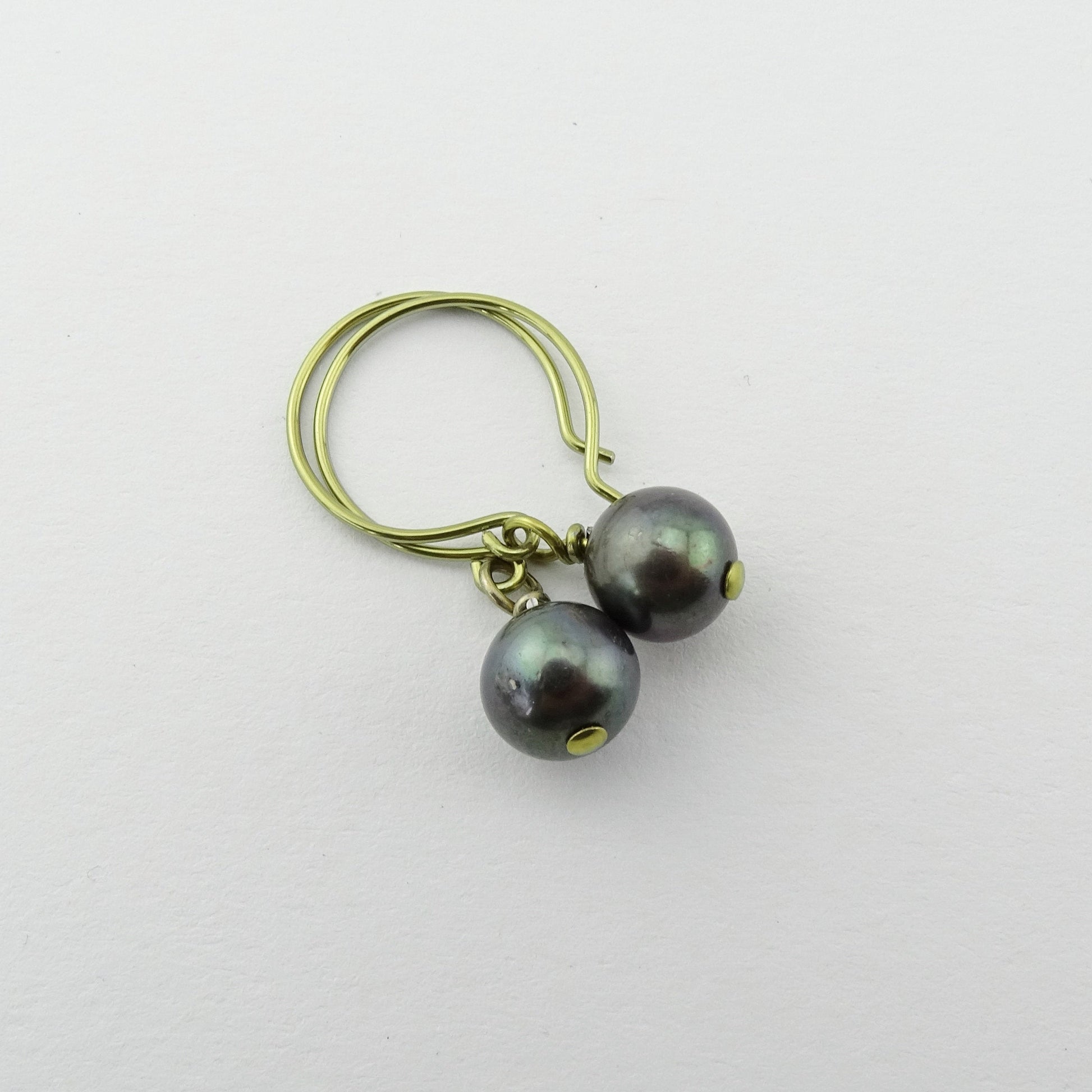 Black Pearl Earrings, Yellow Gold Niobium Nickel Free Earrings, Freshwater Pearls Hypoallergenic Earrings for Sensitive Ears, Non Allergenic