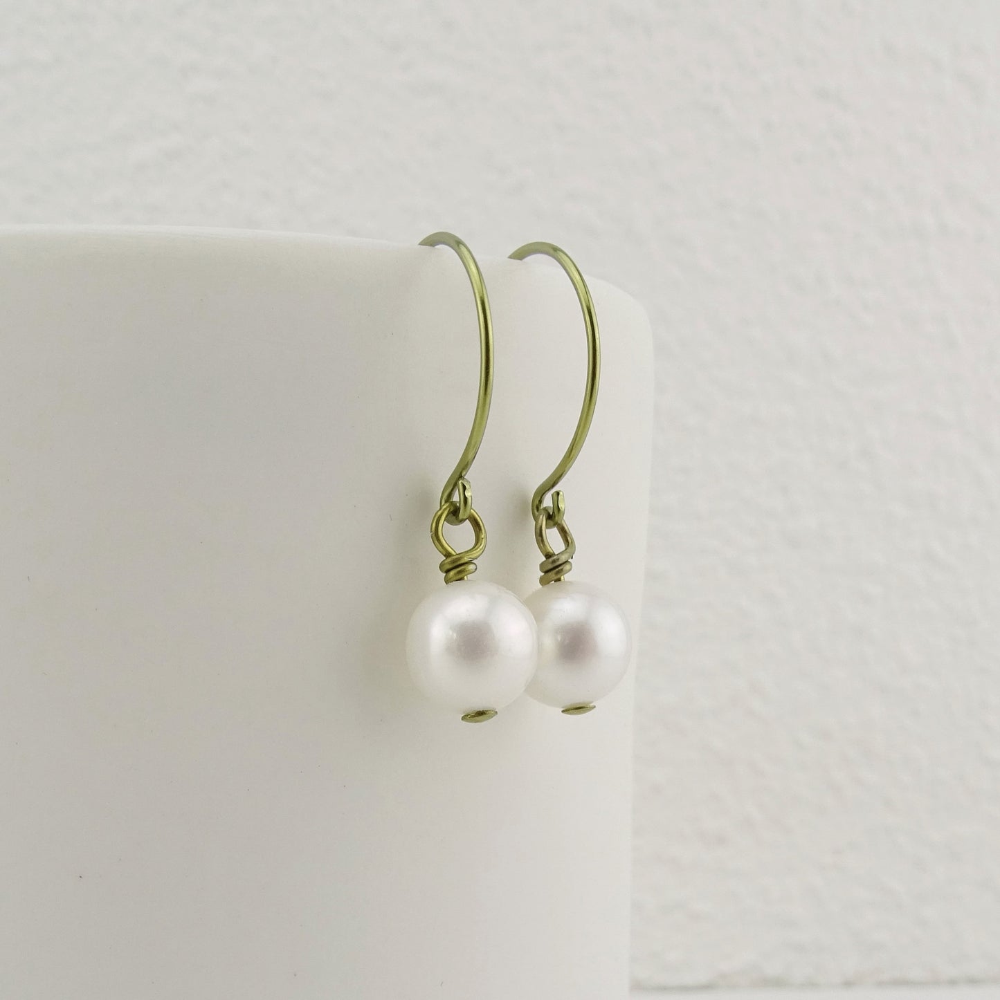 White Genuine Pearl Niobium Earrings, Yellow Gold Niobium Nickel Free Earrings for Sensitive Ears, Freshwater Pearls Hypoallergenic Earrings