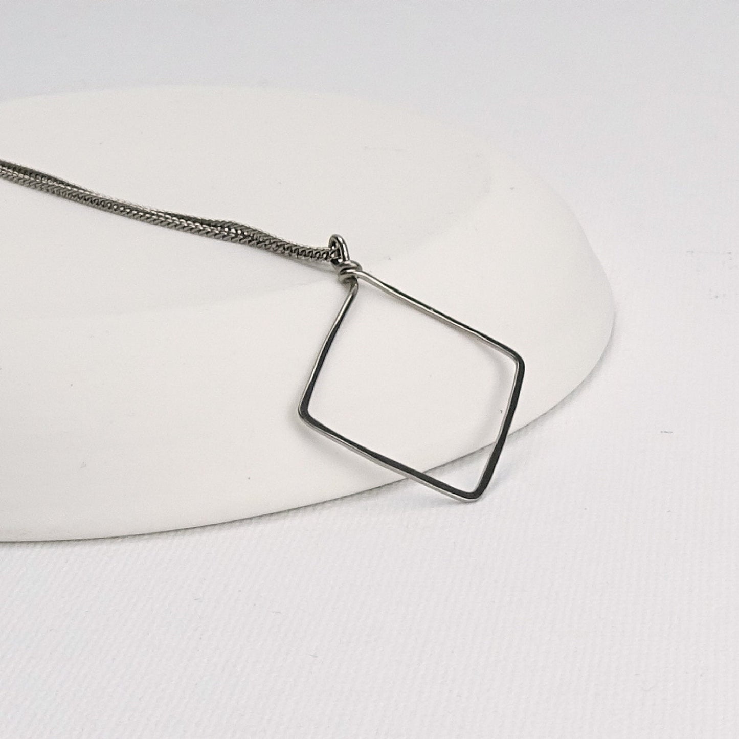 Diamond Square Hoop Titanium Necklace, Hammered Geometric Niobium Pendant, Hypoallergenic Nickel Free Necklace for Sensitive Skin