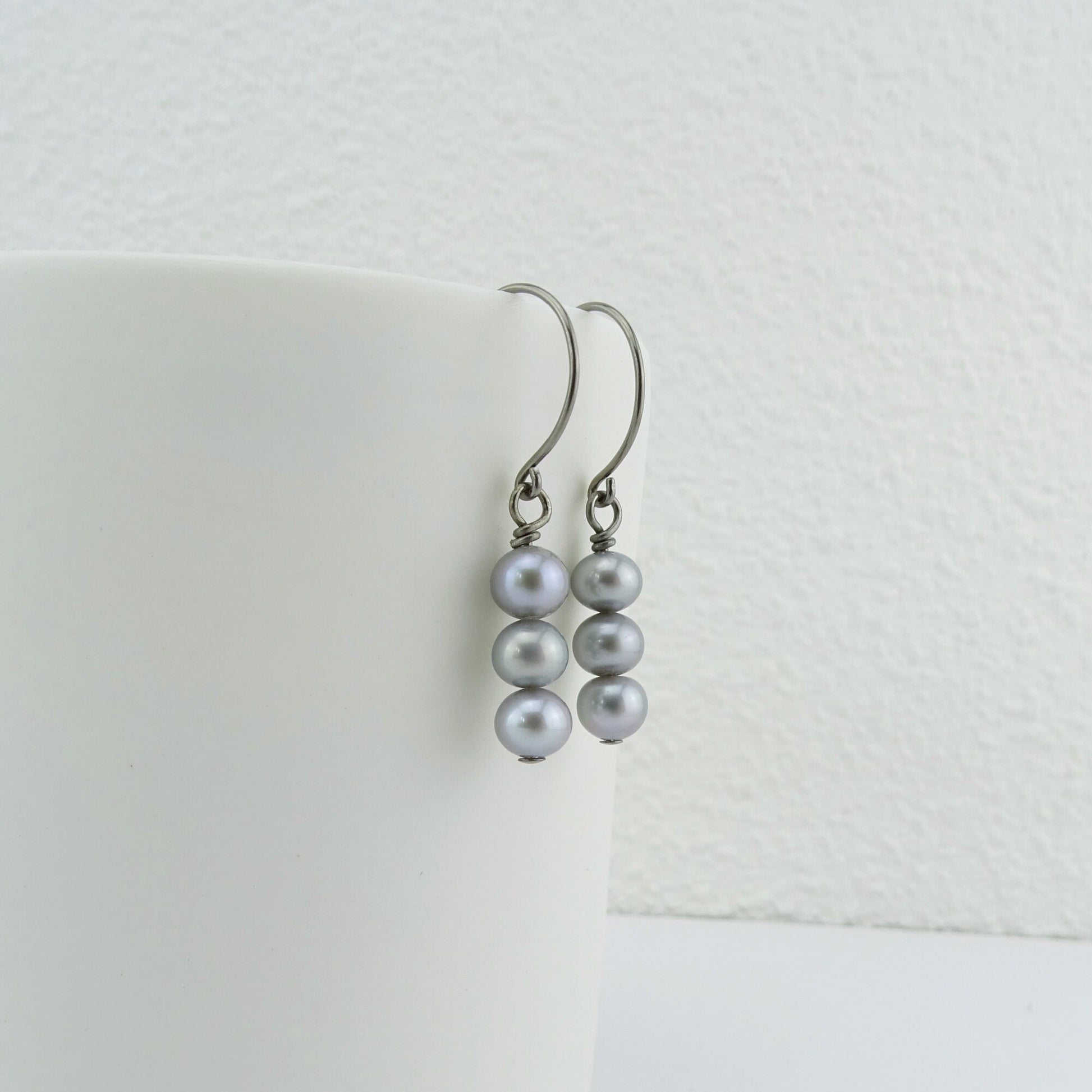 Triple Gray Pearl Niobium Earrings, Grey Freshwater Pearls Titanium Earrings, Hypoallergenic Hoop Nickel Free Earrings for Sensitive Ears