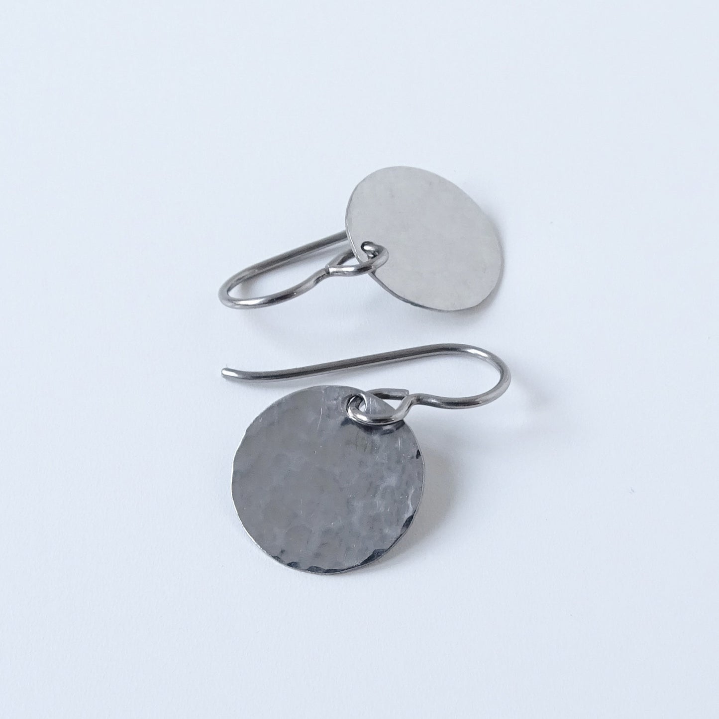 Titanium Earrings Small Disc Earrings, Hammered Silver Color Niobium Earrings, Round Circle Hypoallergenic Discs, Nickel Free Disk Earrings