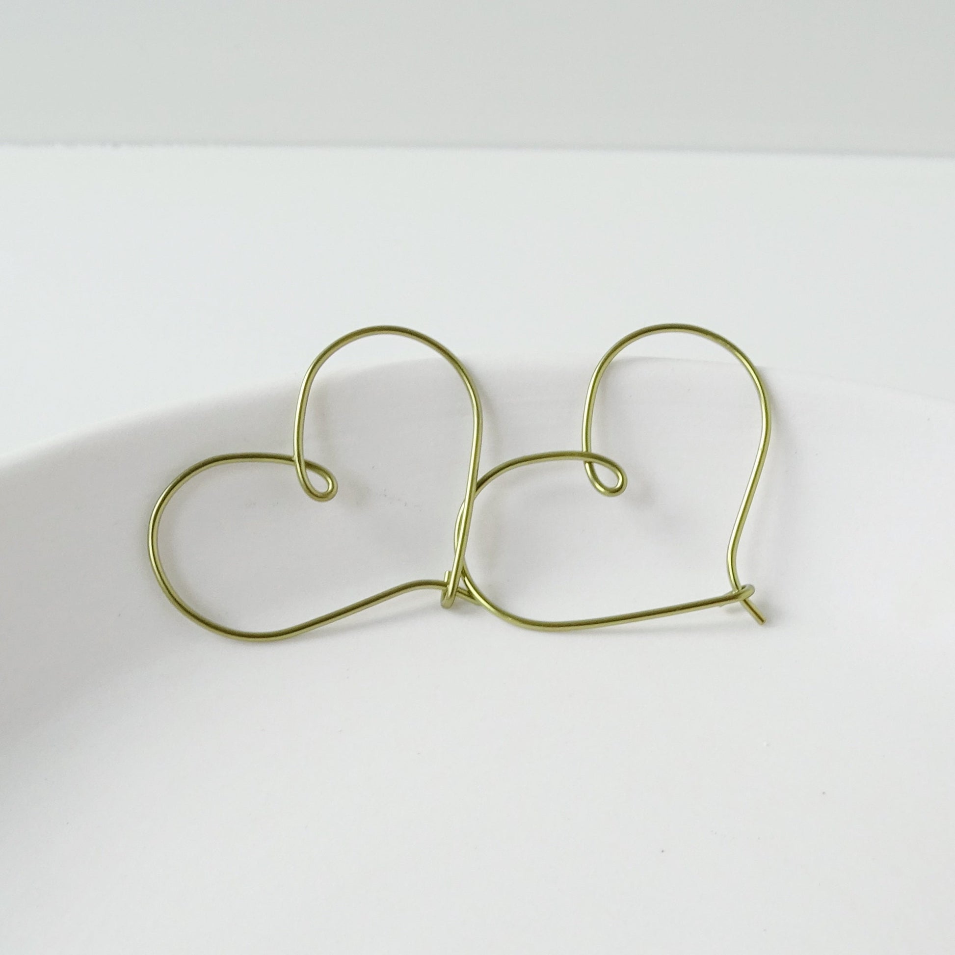 Small Heart Hoops Gold Niobium Hoop Earrings, Nickel Free Hypoallergenic Yellow Gold Anodized Niobium Heart Hoop Earrings for Sensitive Ears