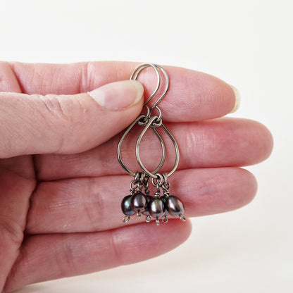 Hypoallergenic Teardrop Earrings with Black Pearls