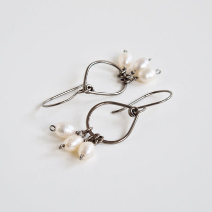 Hypoallergenic Teardrop Earrings with White Pearls