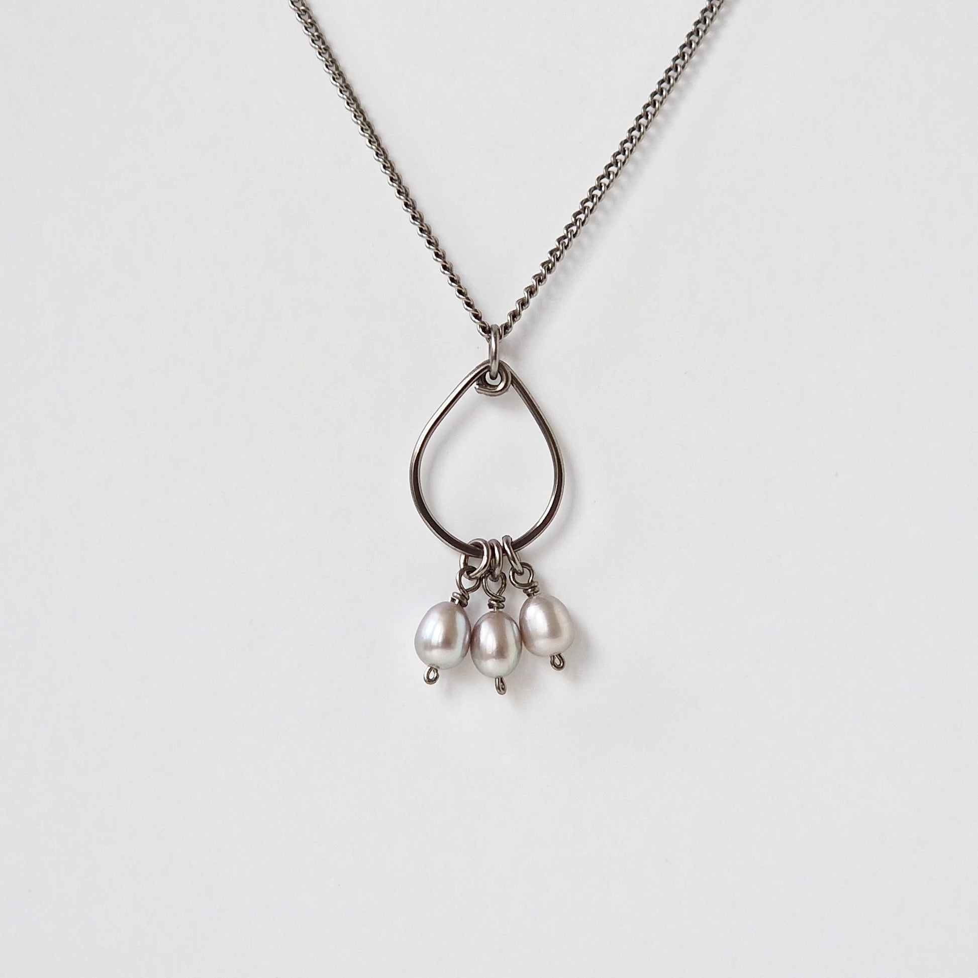 Titanium Teardrop Necklace with Gray Pearls