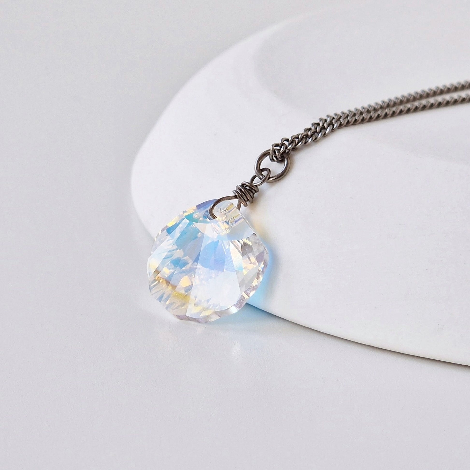 Crystal Shimmer Shell Crystal Titanium Necklace